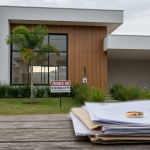 Divisão de imóveis no divórcio: entenda as regras e os regimes de bens.