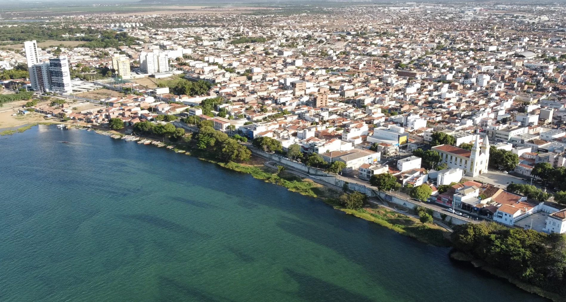 Mercado imobiliário de Juazeiro, na Bahia.