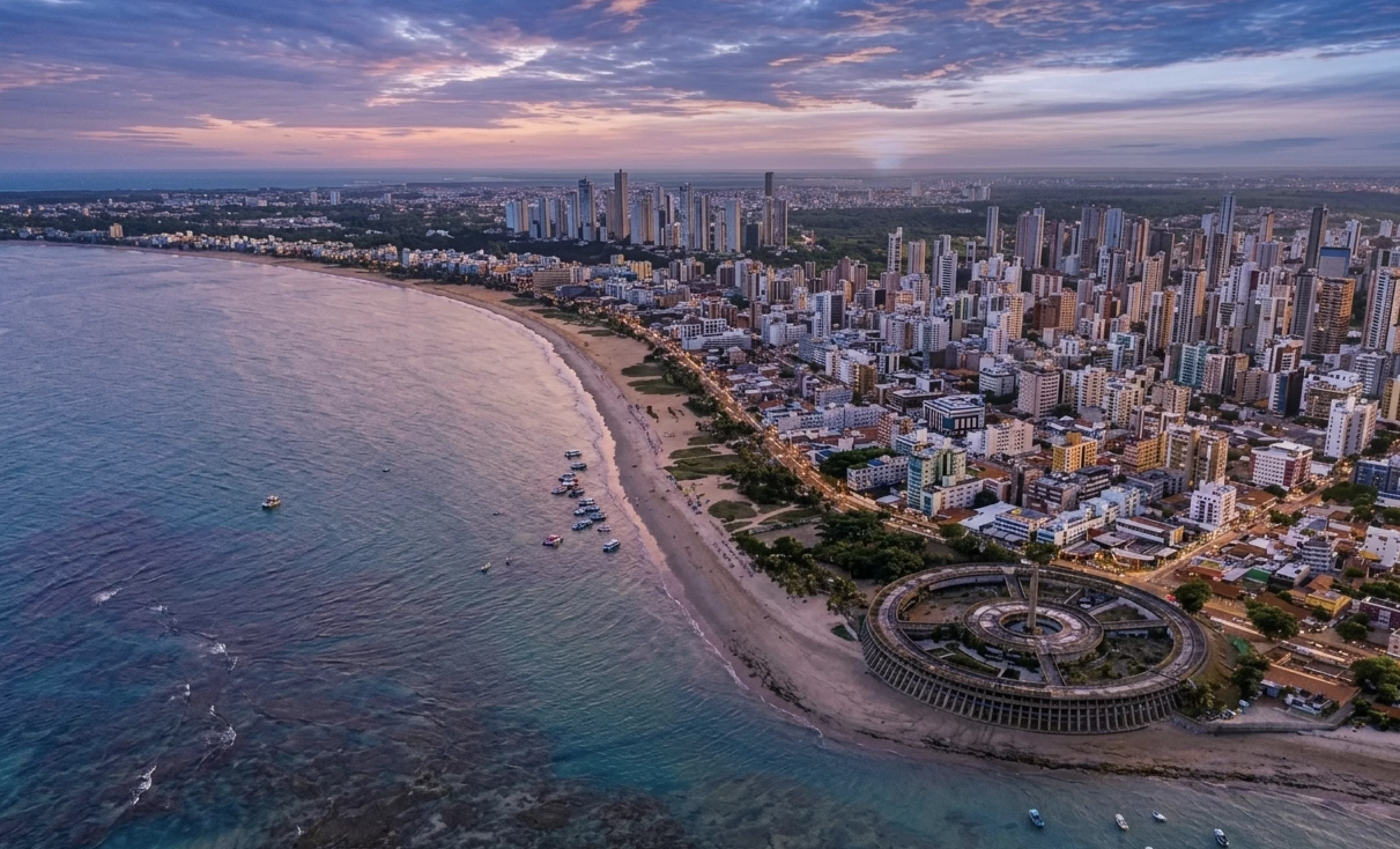 Justiça determina liberação de habite-se na orla de João Pessoa
